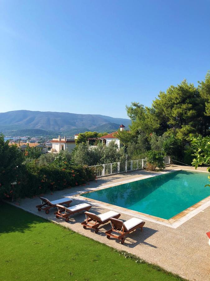 The House Of Gratitude - Poolside Retreat Villa Loutra Oraias Elenis Exteriör bild