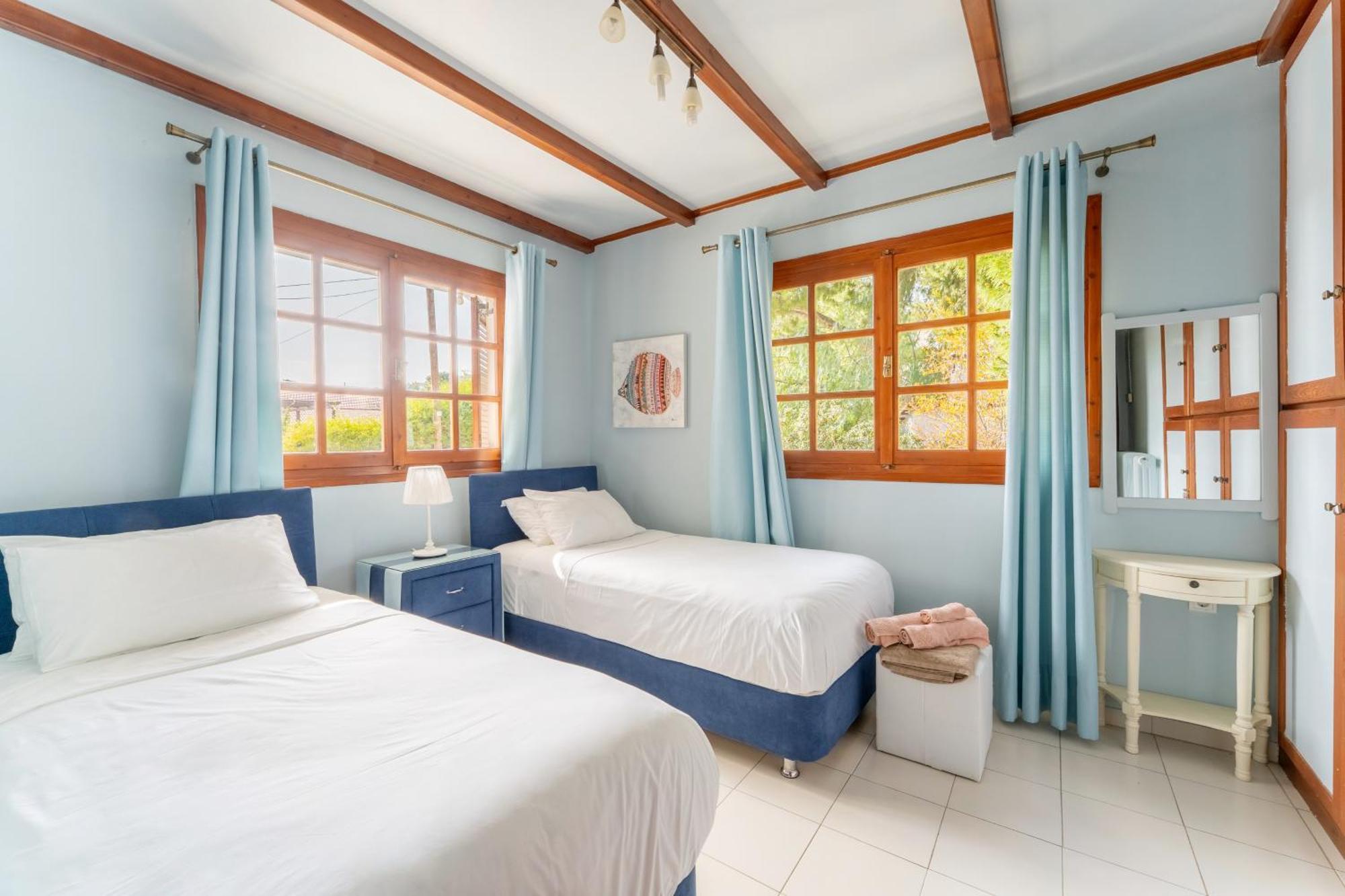The House Of Gratitude - Poolside Retreat Villa Loutra Oraias Elenis Exteriör bild